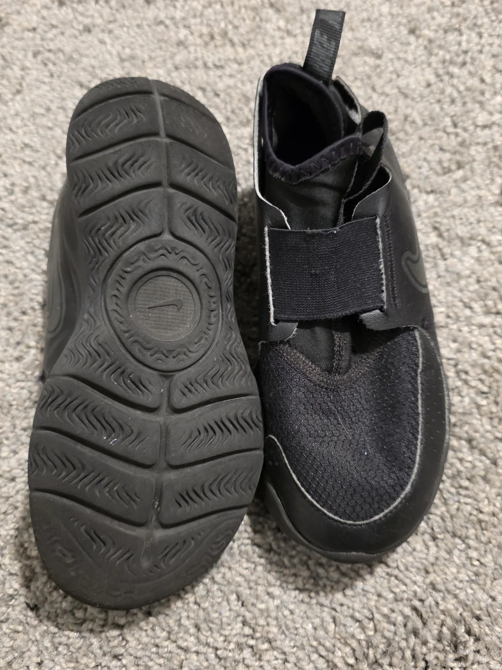 Nike Kids Black Hook-and-Loop Slip-On Sneakers